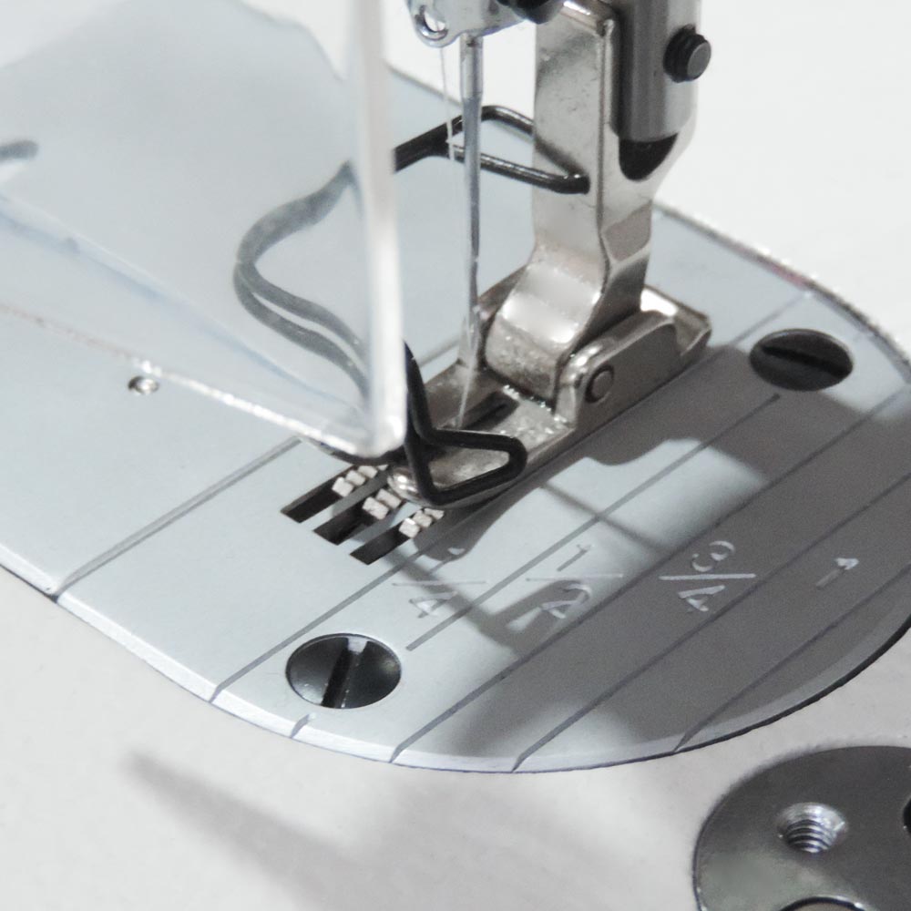 Máquina De Costura Reta Lançadeira Pequena S-8700/E Bivolt - Imagem 2